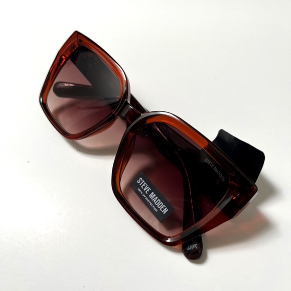 New Original STEVE MADDEN Poppyn Oversized Sunglasses Clear Gradient Acetate